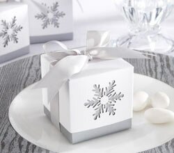 "Winter Dreams" Laser-Cut Snowflake Favour Box (Set of 24) 